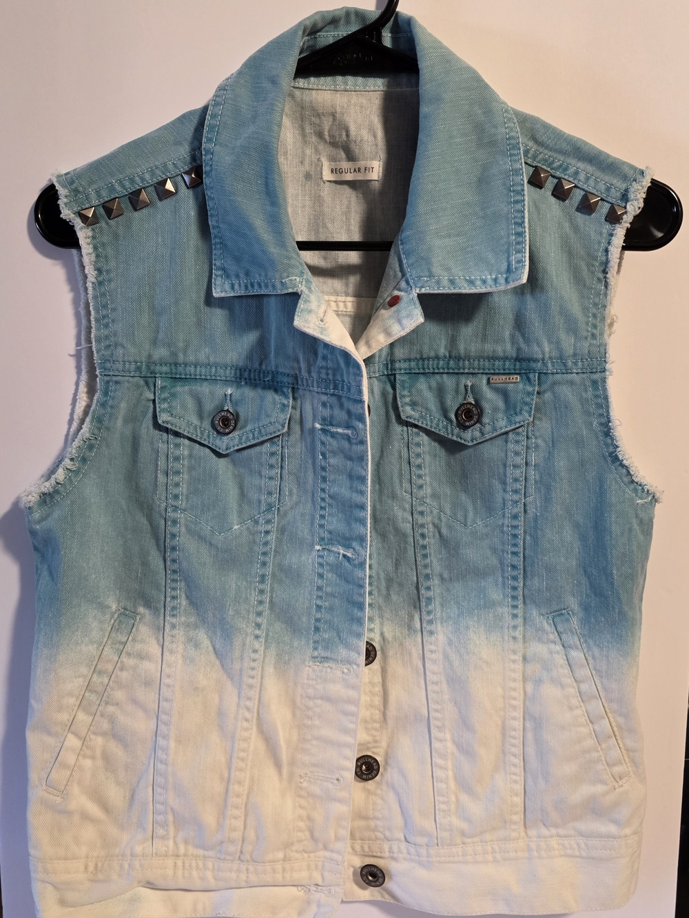 Bullhead Two-Tone Studded Denim Vest in Blue & White